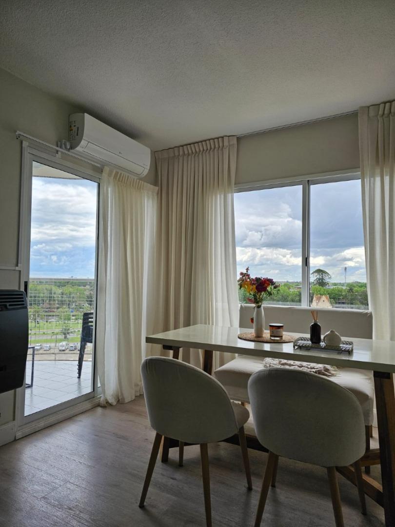 departamento 3 ambientes refaccionado en venta Tigre centro