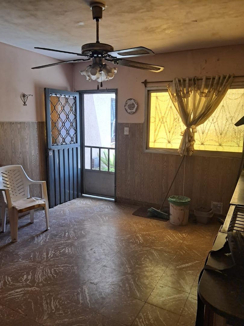 CASA 3 AMB. CON COCHERA MAS DPTO 2 AMB CON JARDIN 