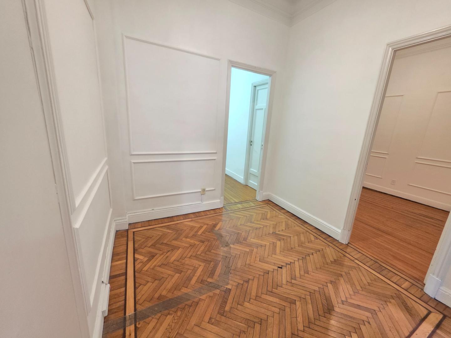 Cordoba 795 , Piso 1