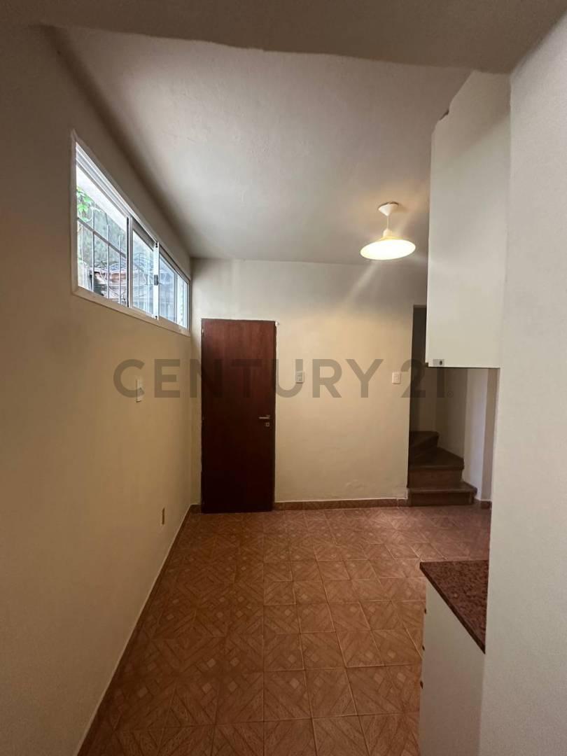 Estanislao Zeballo 4000, Piso 0