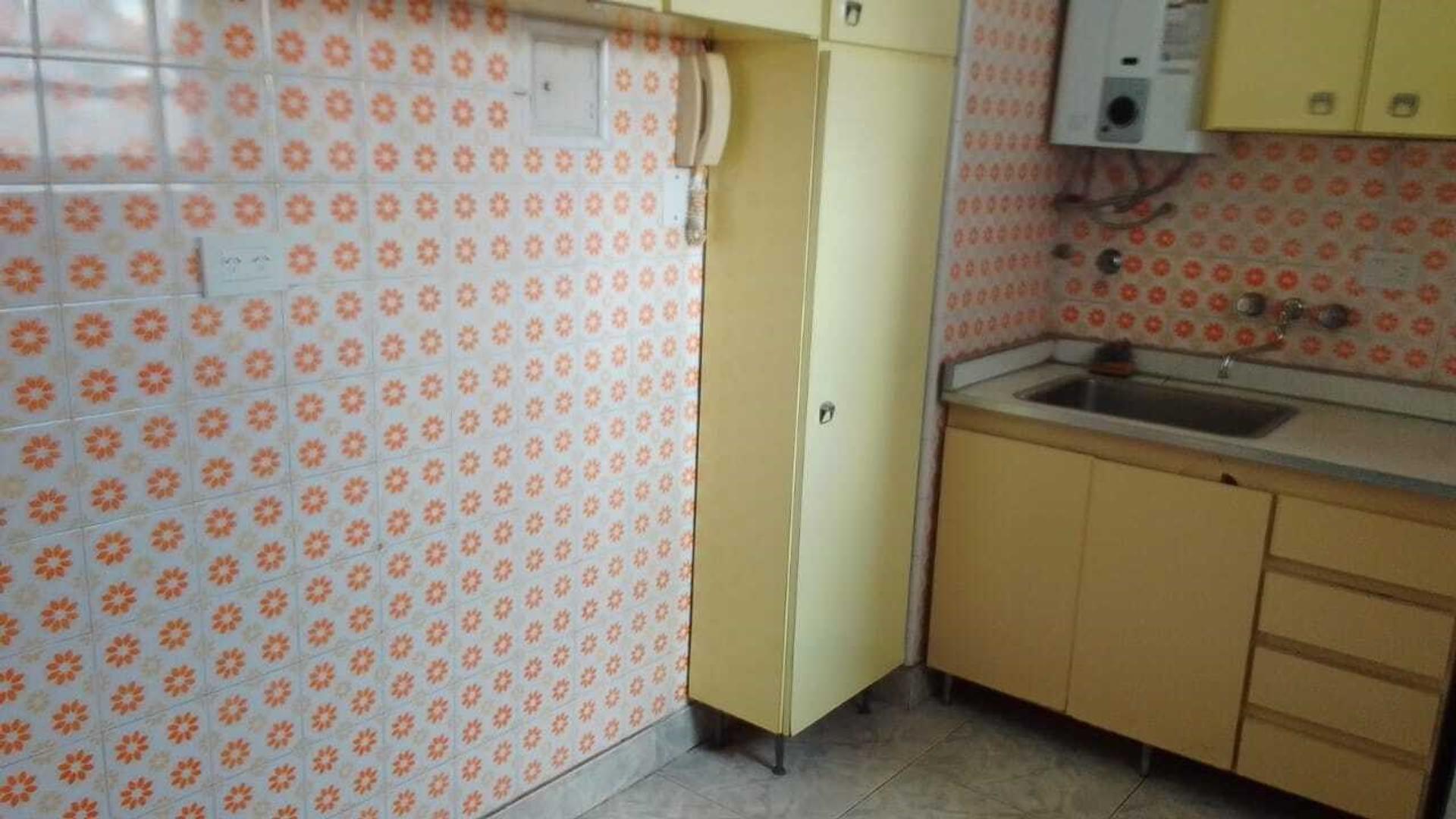 Departamento en Alquiler en Ramos Mejia, $ 400.000