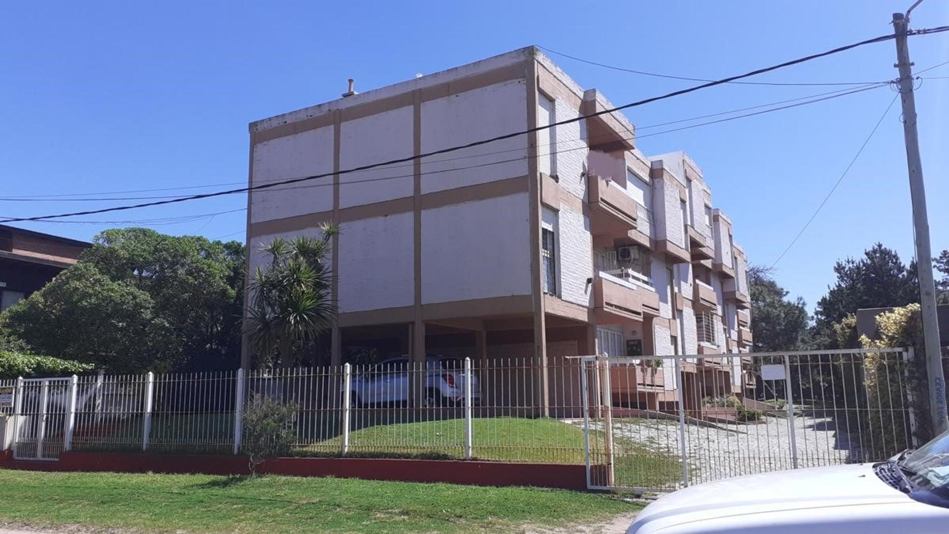 Venta departamento excelente ubicación en Bº Norte, Gesell