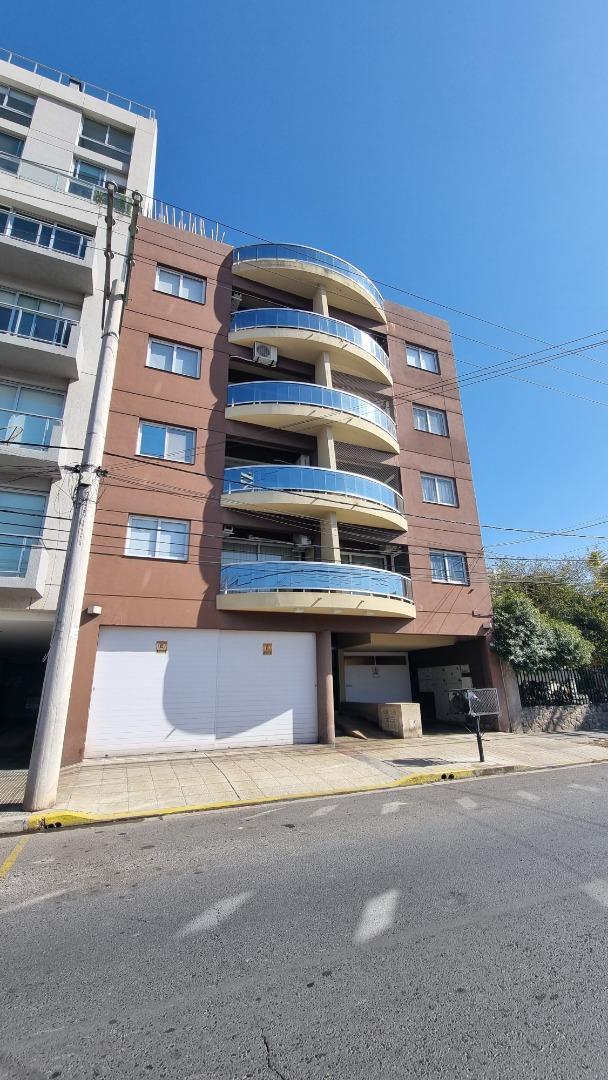 Departamento en Venta con 2 cocheras
