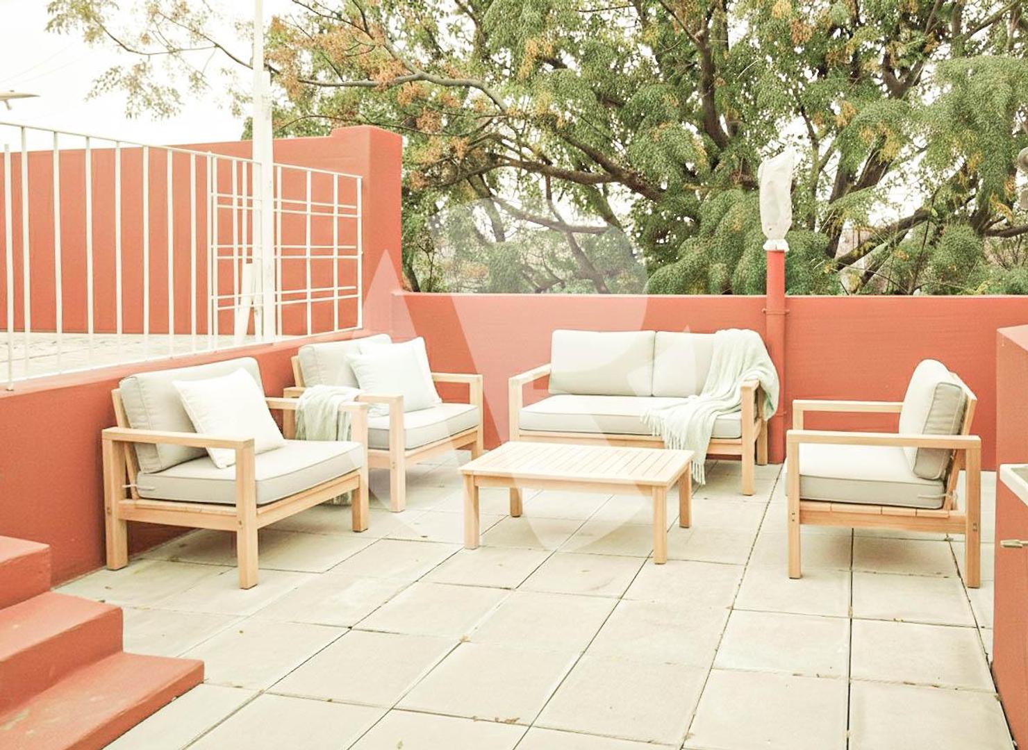 CASA 5 AMBIENTES CON COCHERA, TERRAZA Y QUINCHO