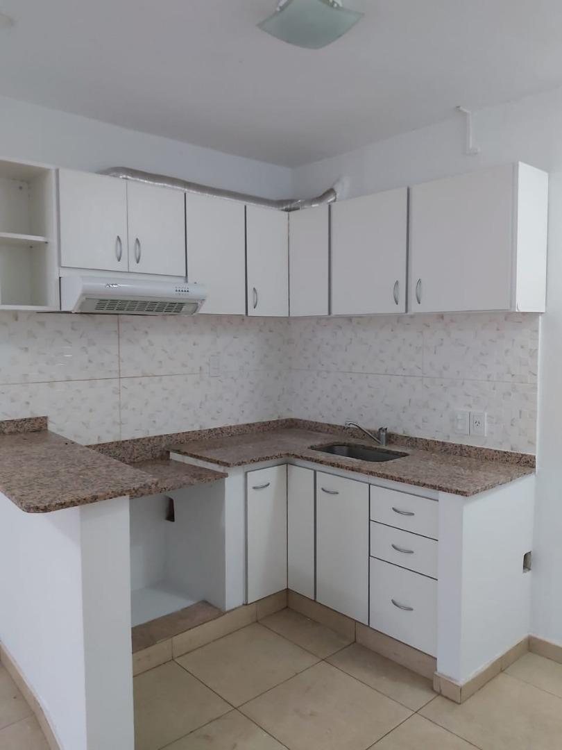 Departamento en Venta en Villa Santos Tesei, USD 80.000