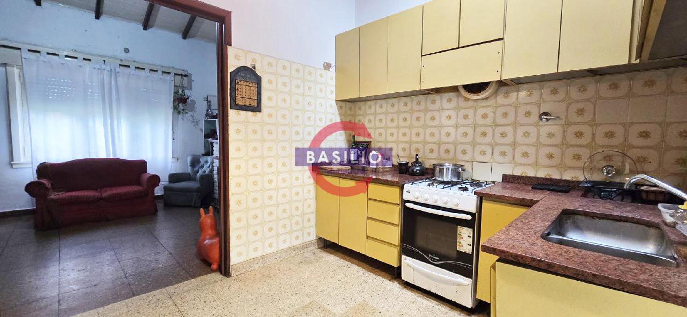 Depto Tipo Casa en Venta 50 años