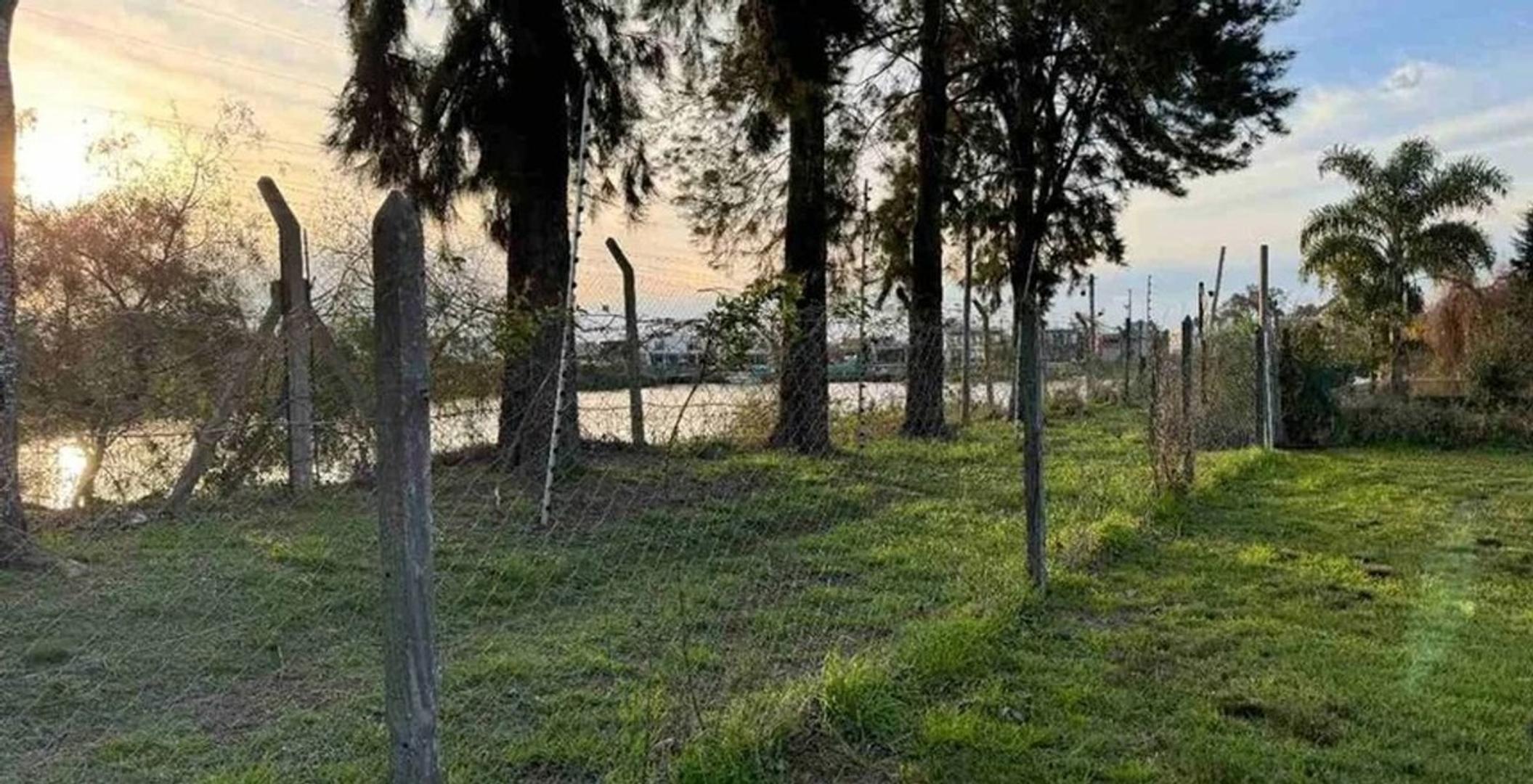VENTA LOTE C/VISTA AL CANAL EN SAN ISIDRO LABRADOR