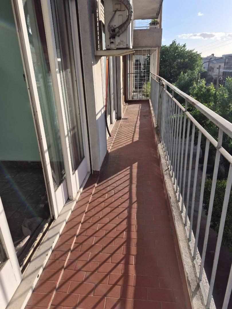 Av. Eva Perón 825 , Piso 2