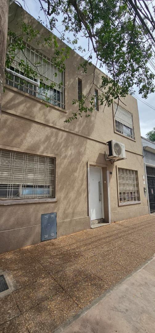 S. MARTIN CENTRO HERMOSA CASA  4 AMB. 2 PTAS. APTO CRÉDITO!