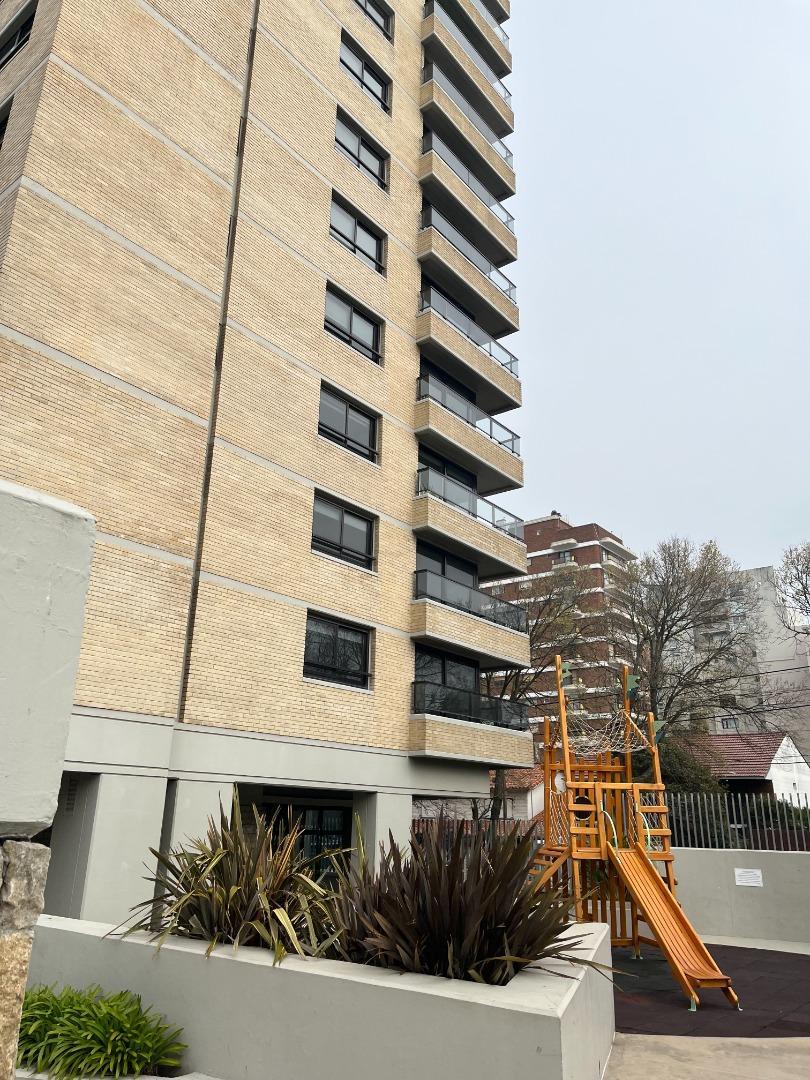 Departamento 4 ambientes con 3 baños