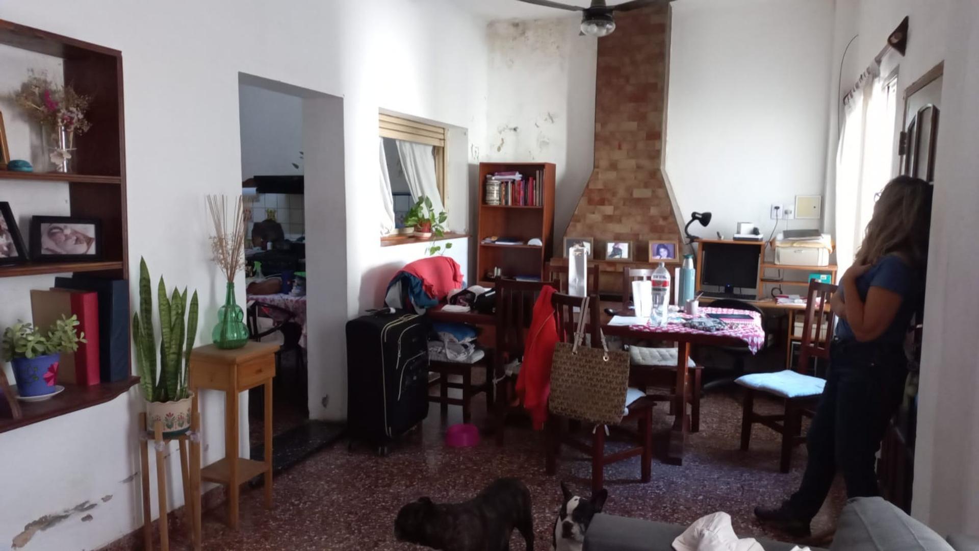 Casa 6 ambientes con 3 baños