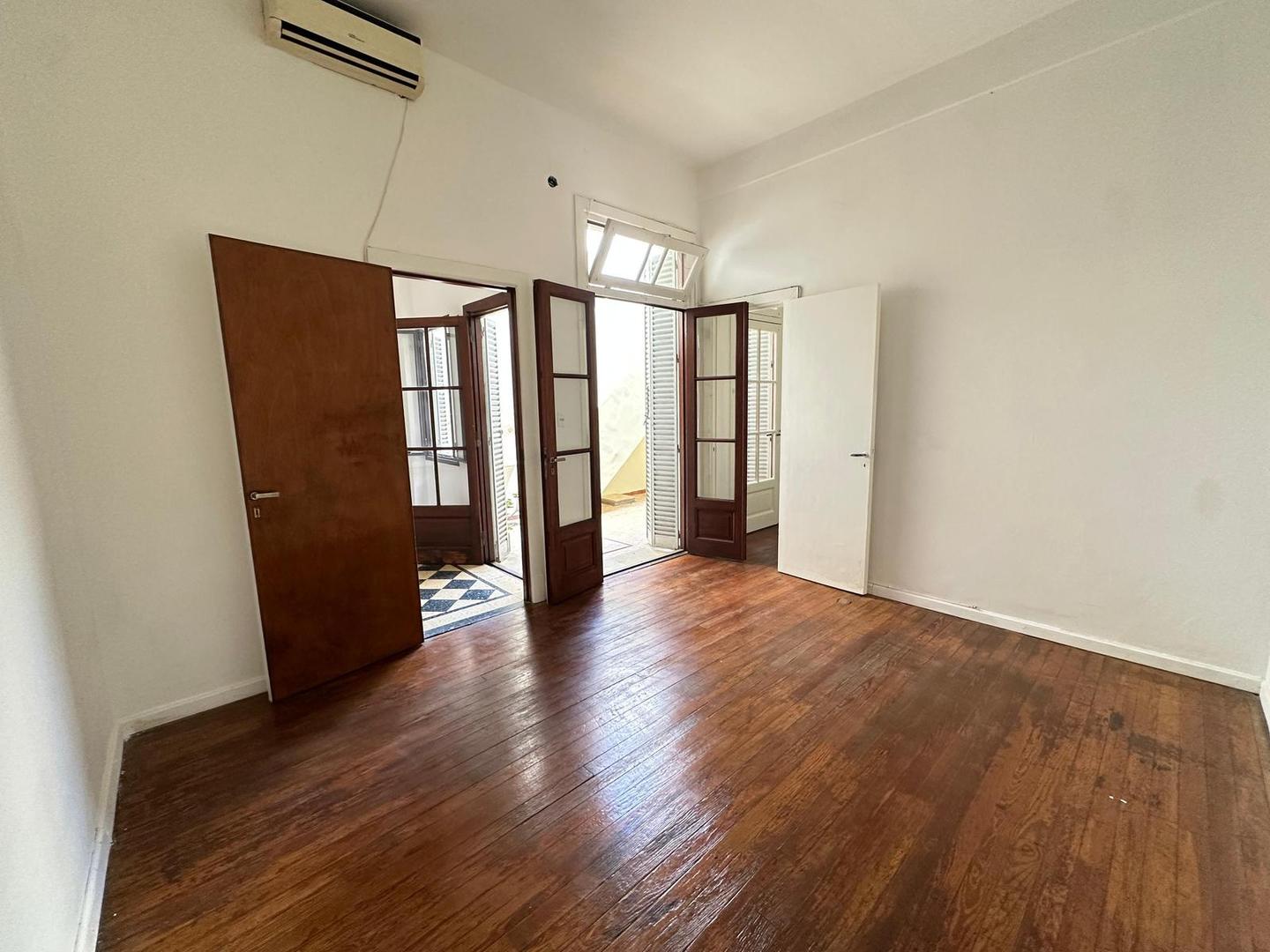 PH con Patio y Terraza en Alquiler en Caballito