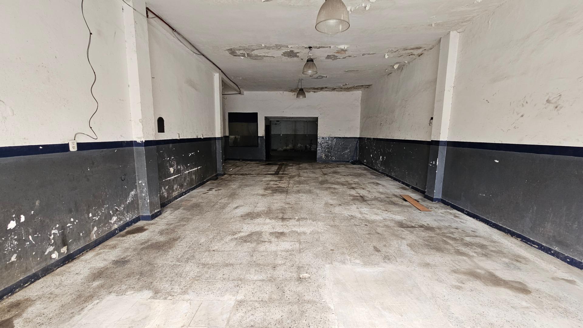 Local de 120 Mtrs Sobre Rivadavia en Ciudadela