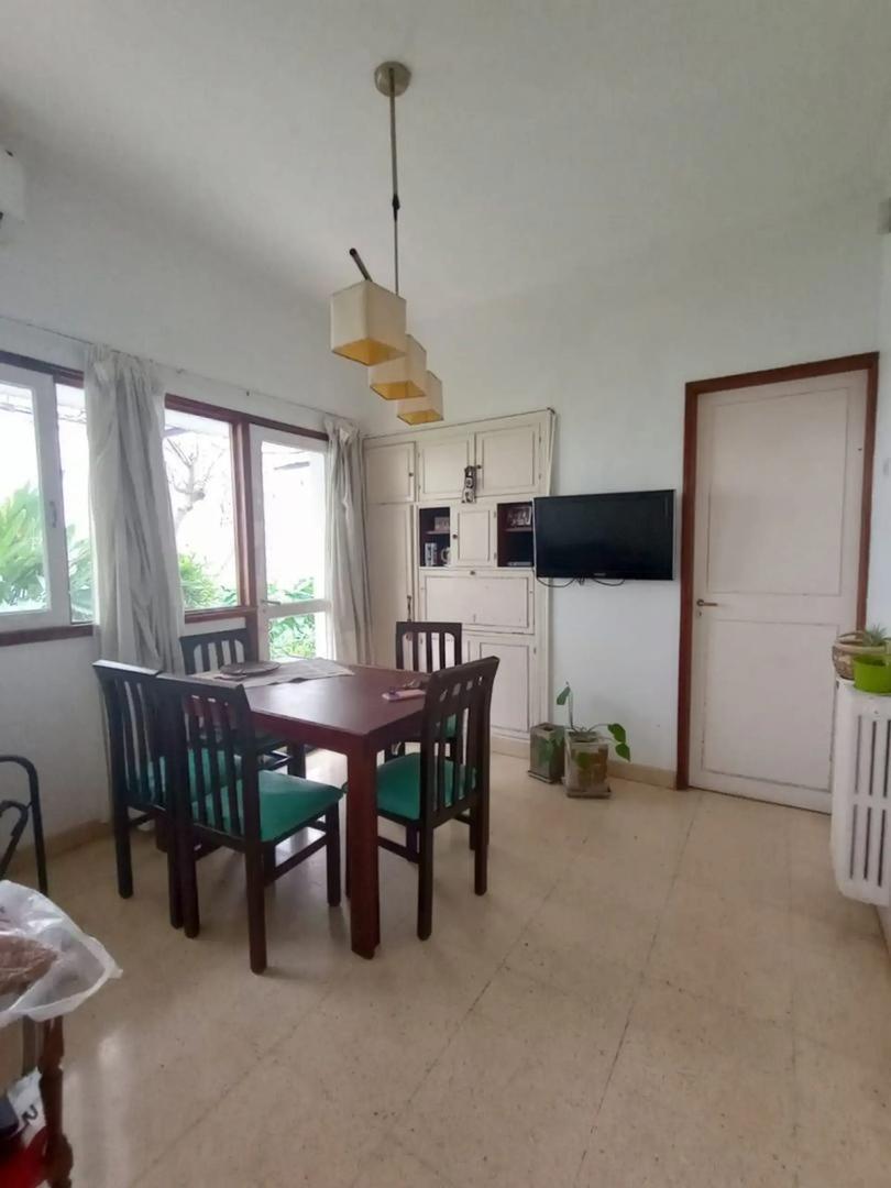 Casa 7 ambientes con 3 baños