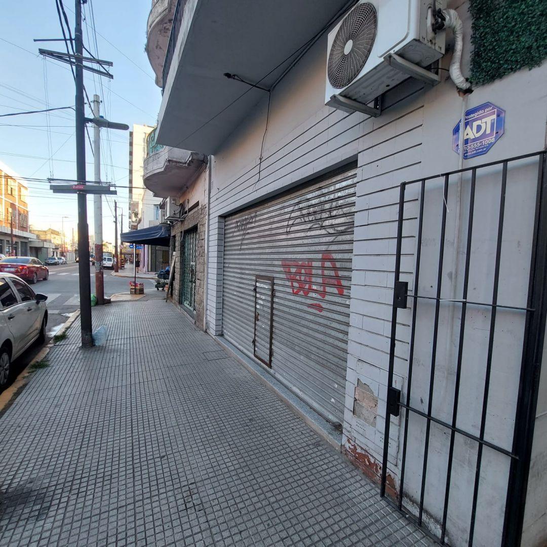 Local - Alquiler - Argentina, Lanús - AV JUAN D PERON 3712