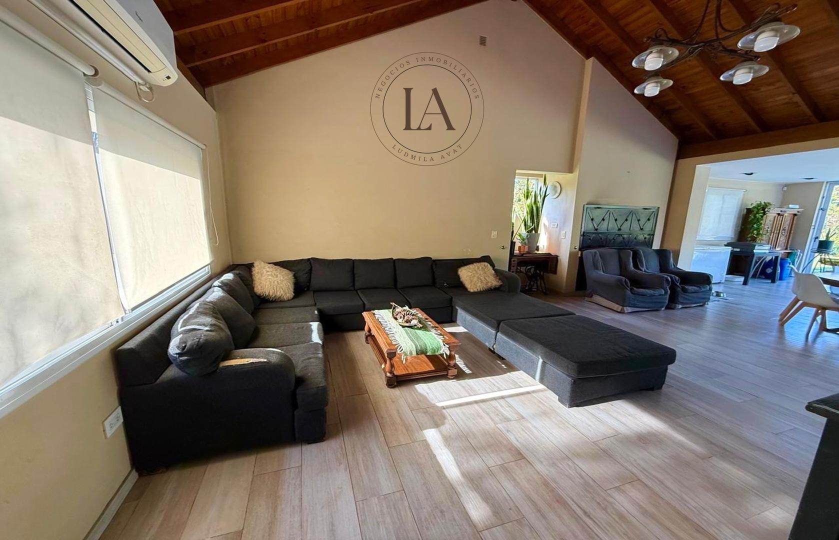 Casa en Venta en Campos De Álvarez, USD 310.000