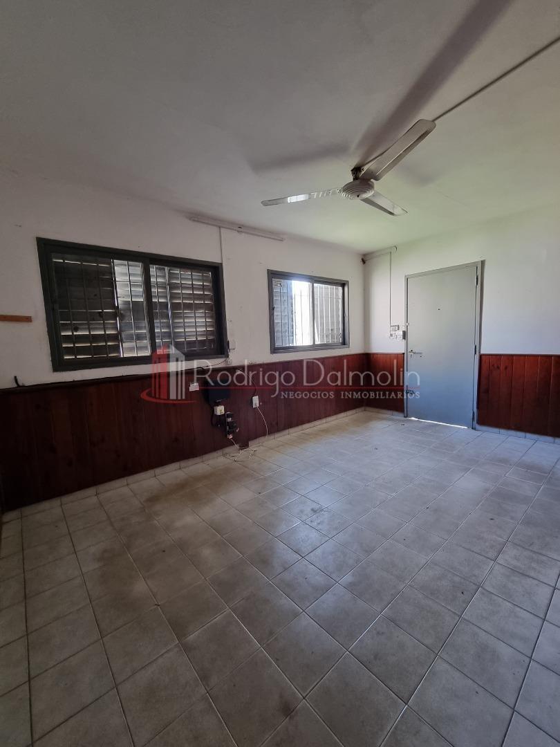 VENDO. importante predio sobre Bv. San Lorenzo. Concordia,