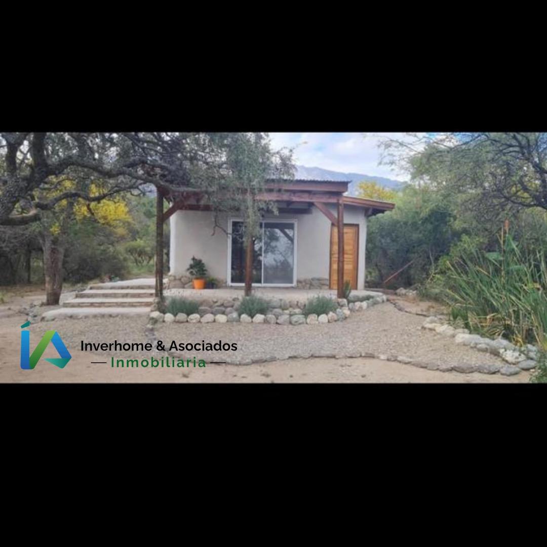 Venta de casa y salon