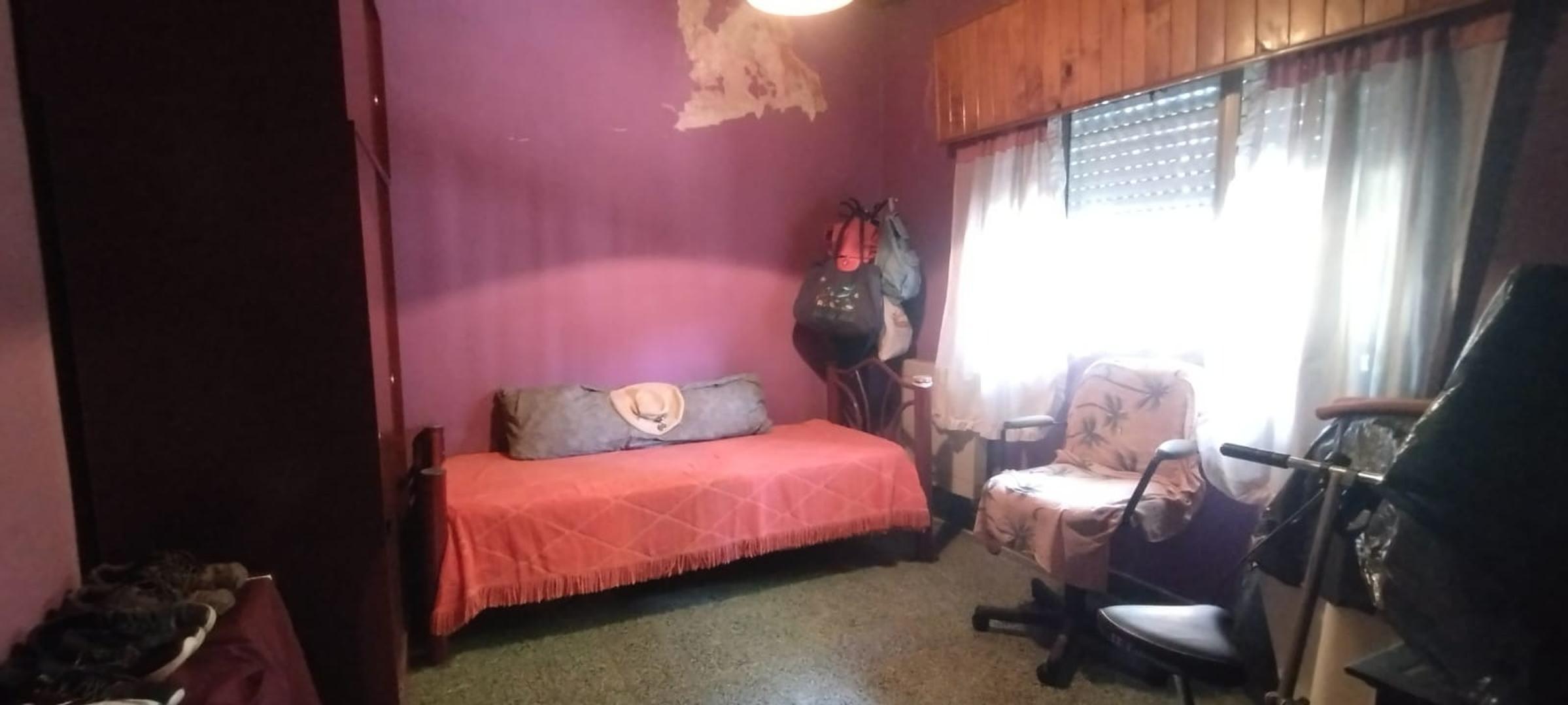 Casa 3 ambientes con 1 baño