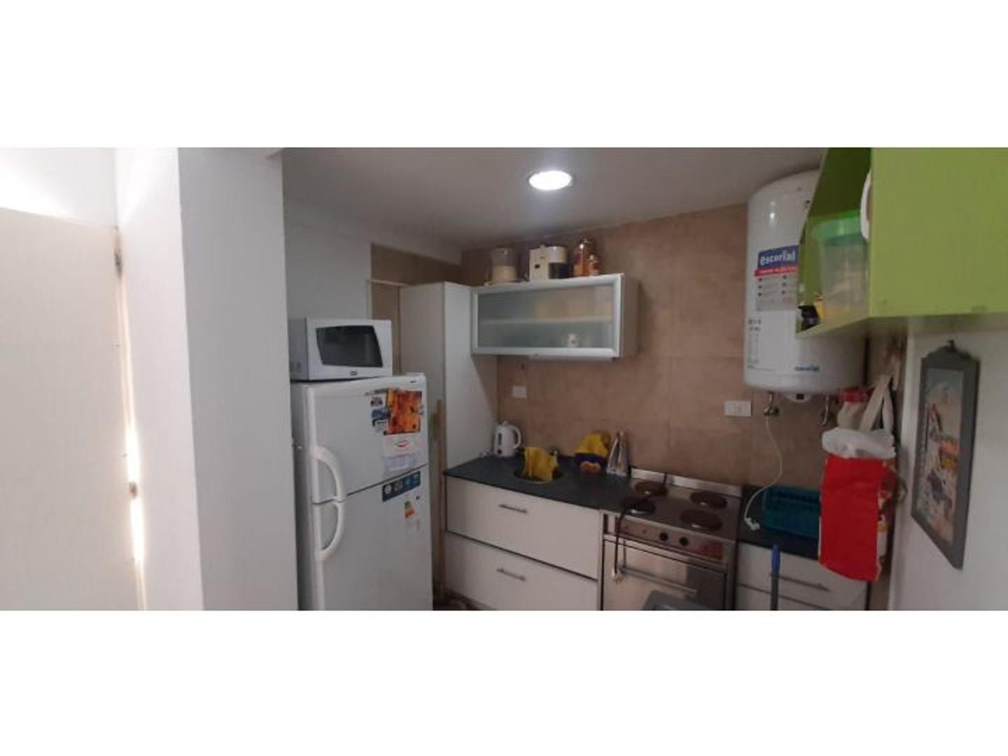 Venta departamento 2 ambientes Miramar con balcón