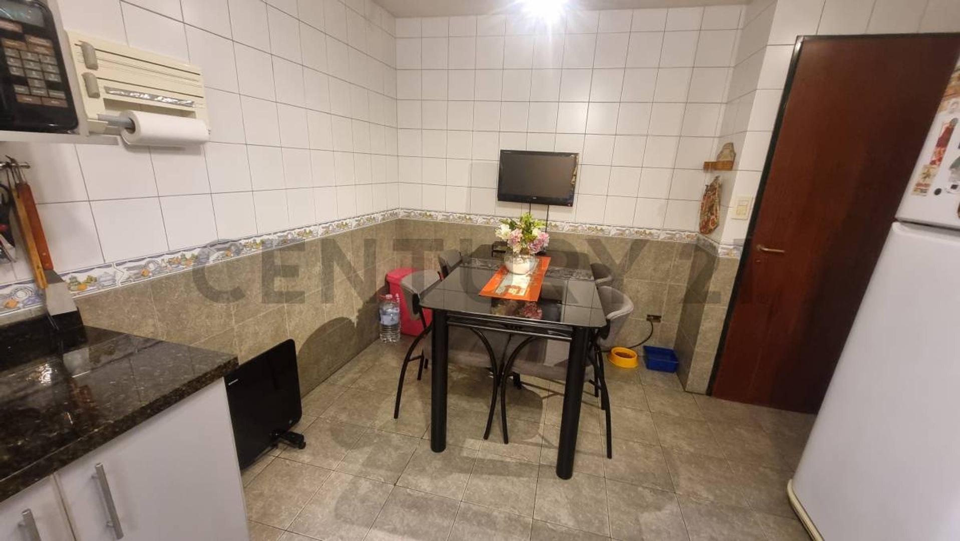 VENTA CASA EN CABALLITO, 5 AMBIENTES CABALLITO PARQUE CENTENARIO