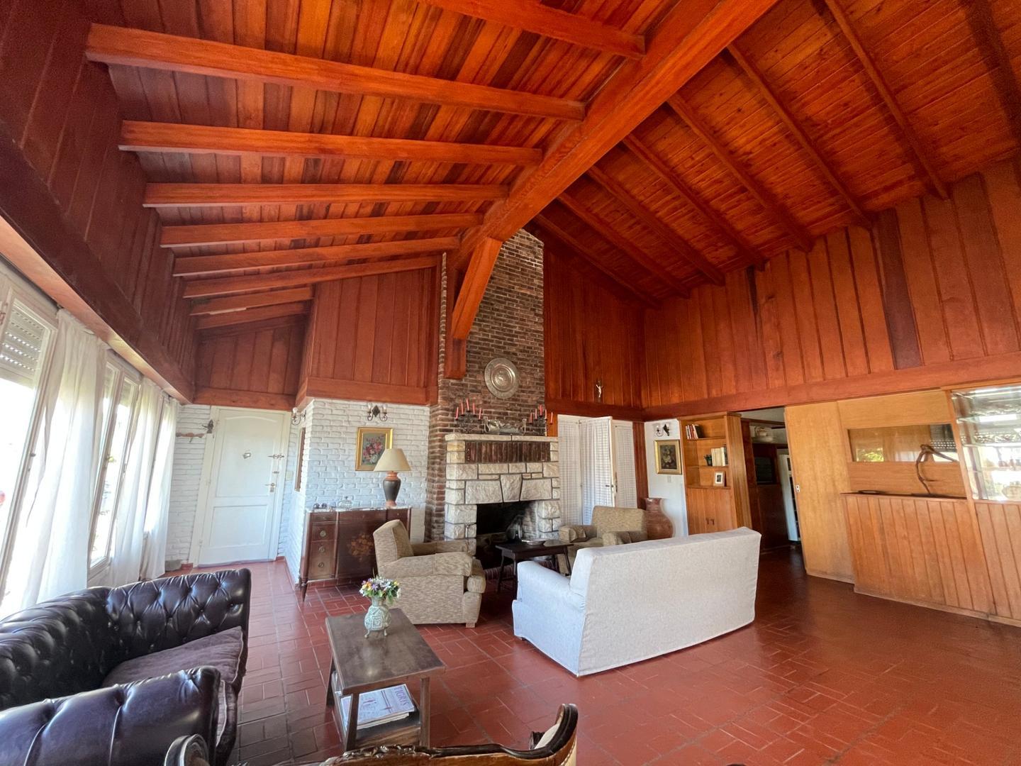 Casa en Alquiler Temporal en Pinamar, USD 2.300