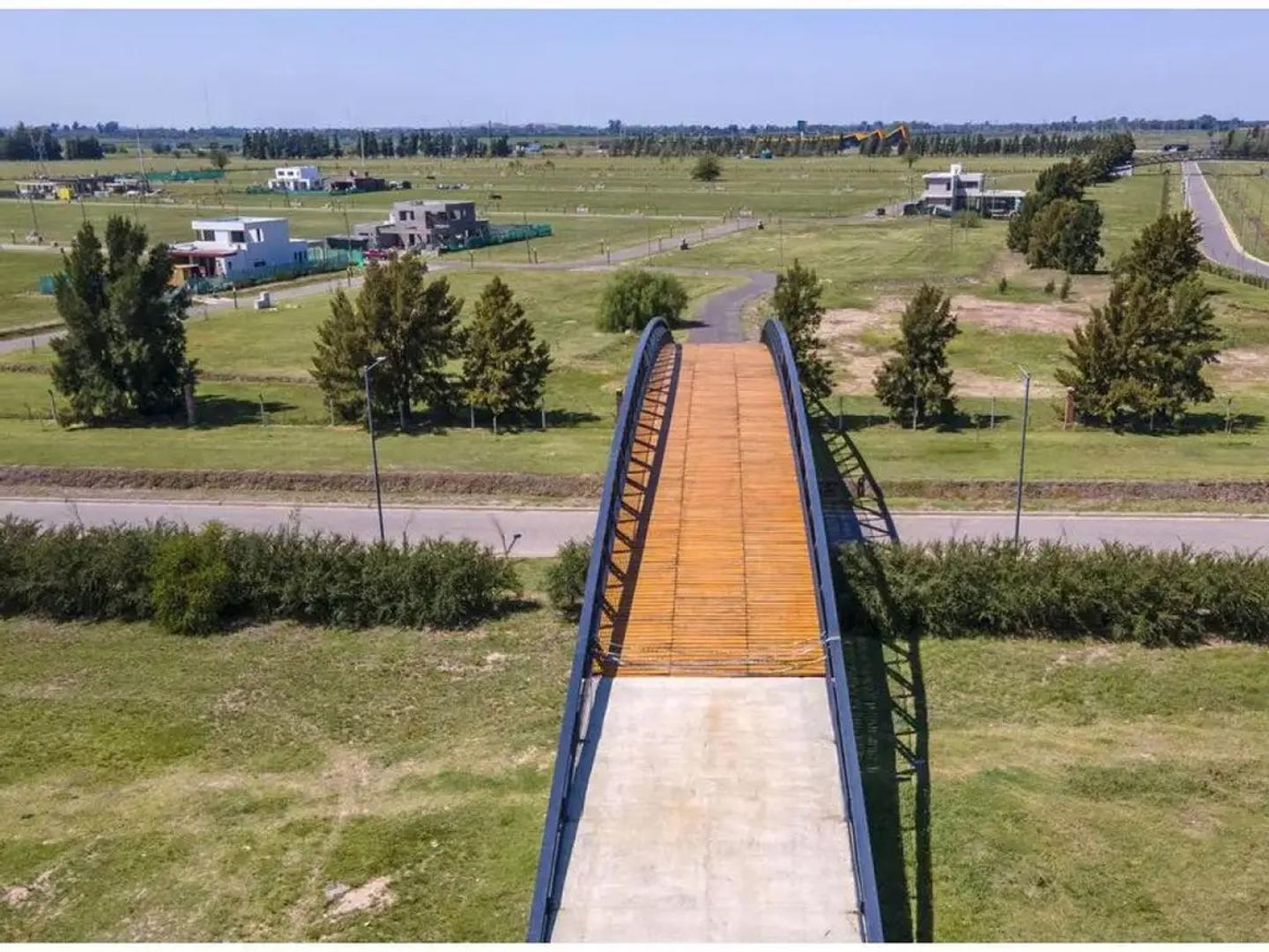 LOTE 830M² EN LOS PASOS DEL JOCKEY