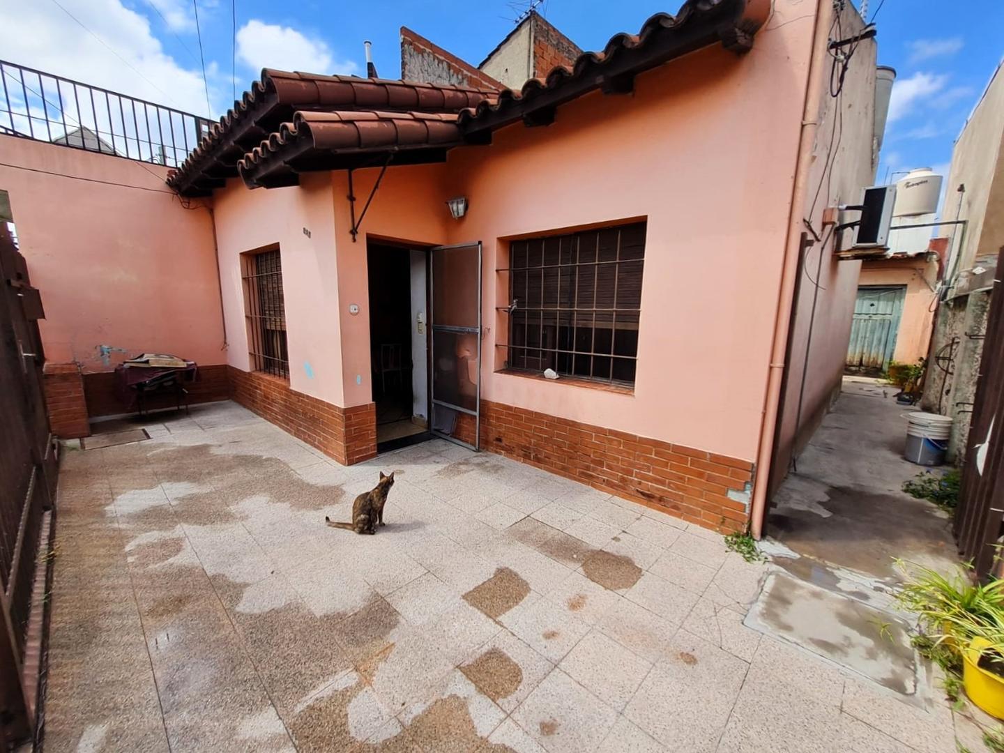 PH TIPO CASA FTE., 3 AMB. + DPTO MONO   APTO CREDITO  