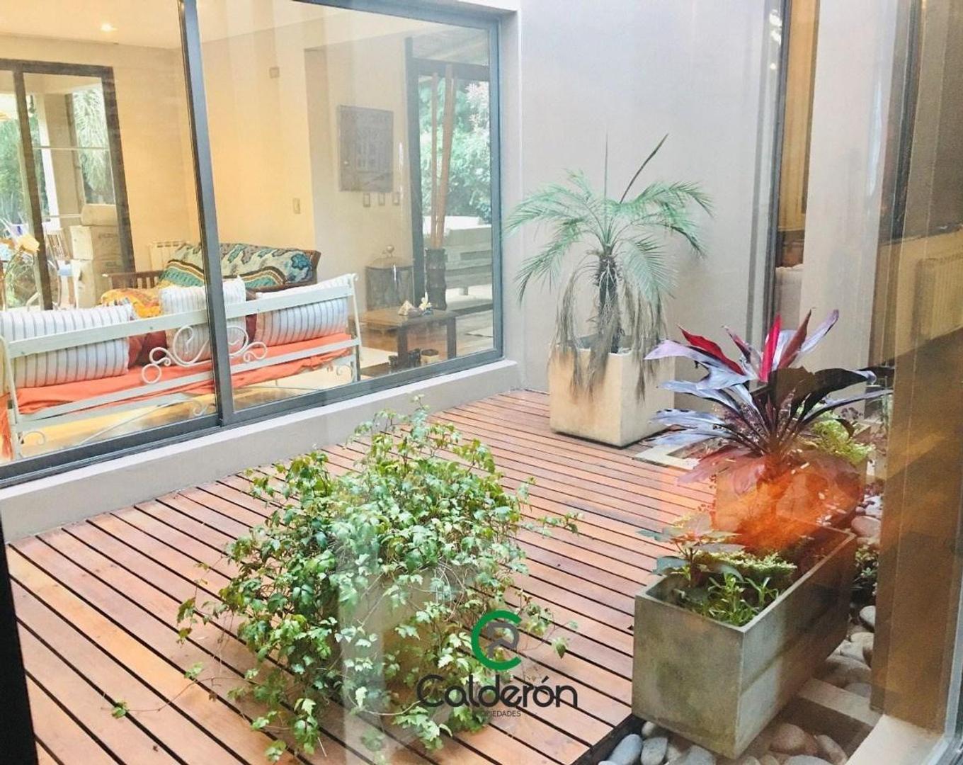 Casa 4 ambientes con 3 baños