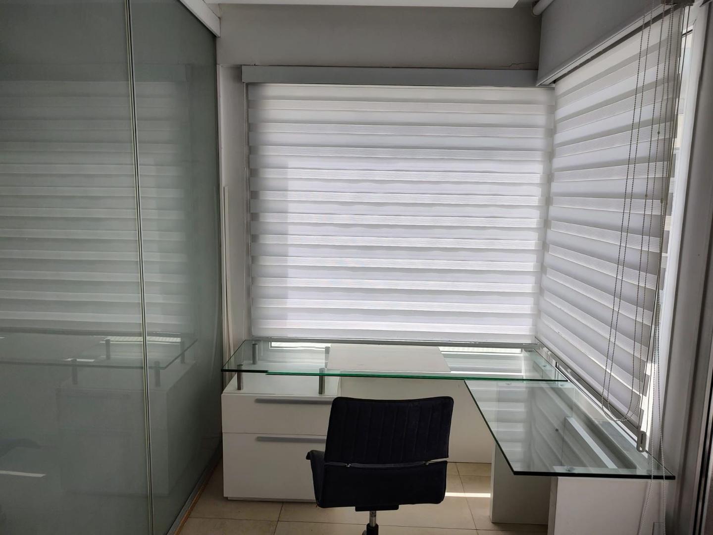 Oficina 4 ambientes con 3 baños