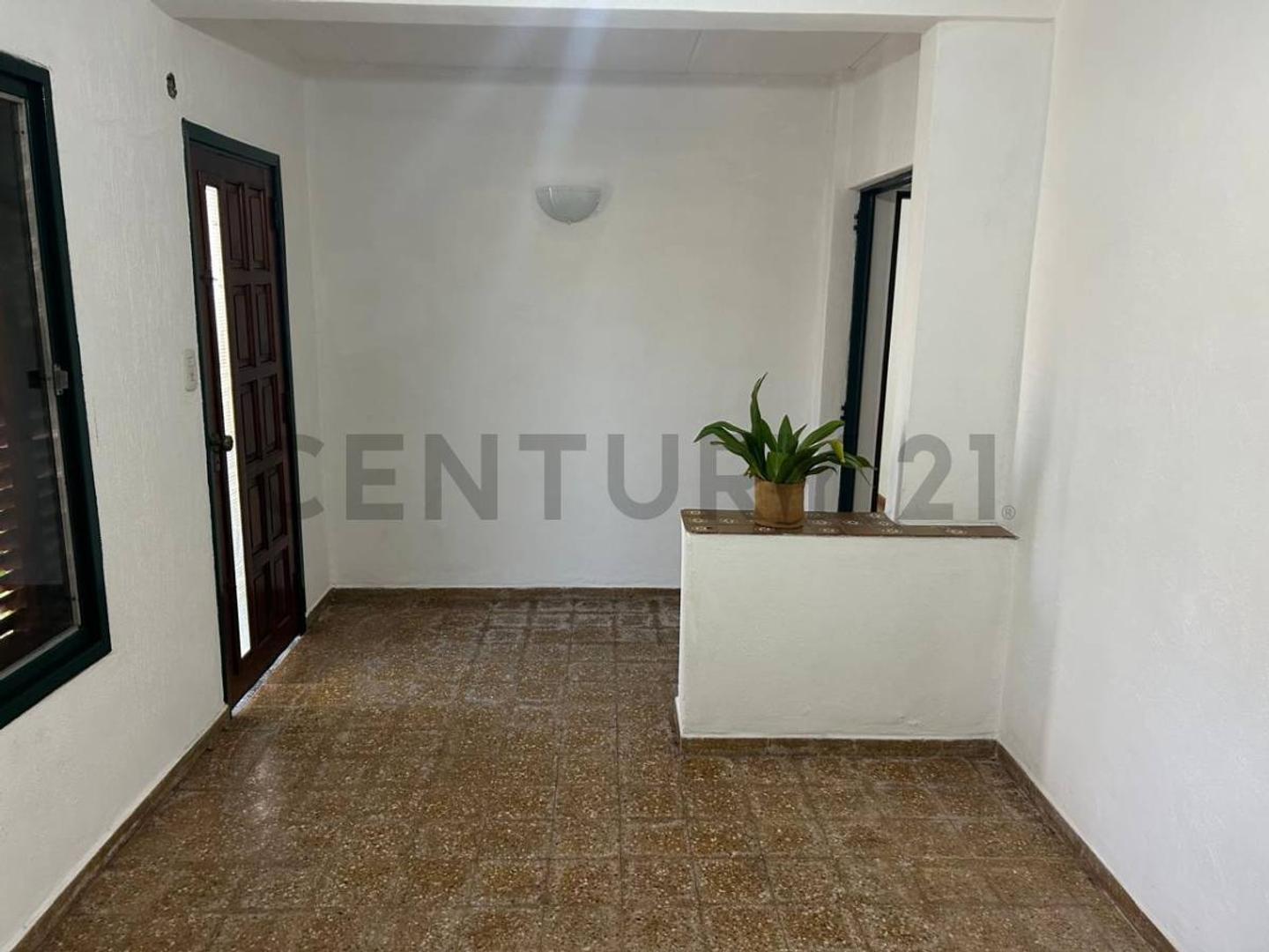 Calle 425 entre 21 c y 21 d , Piso 0