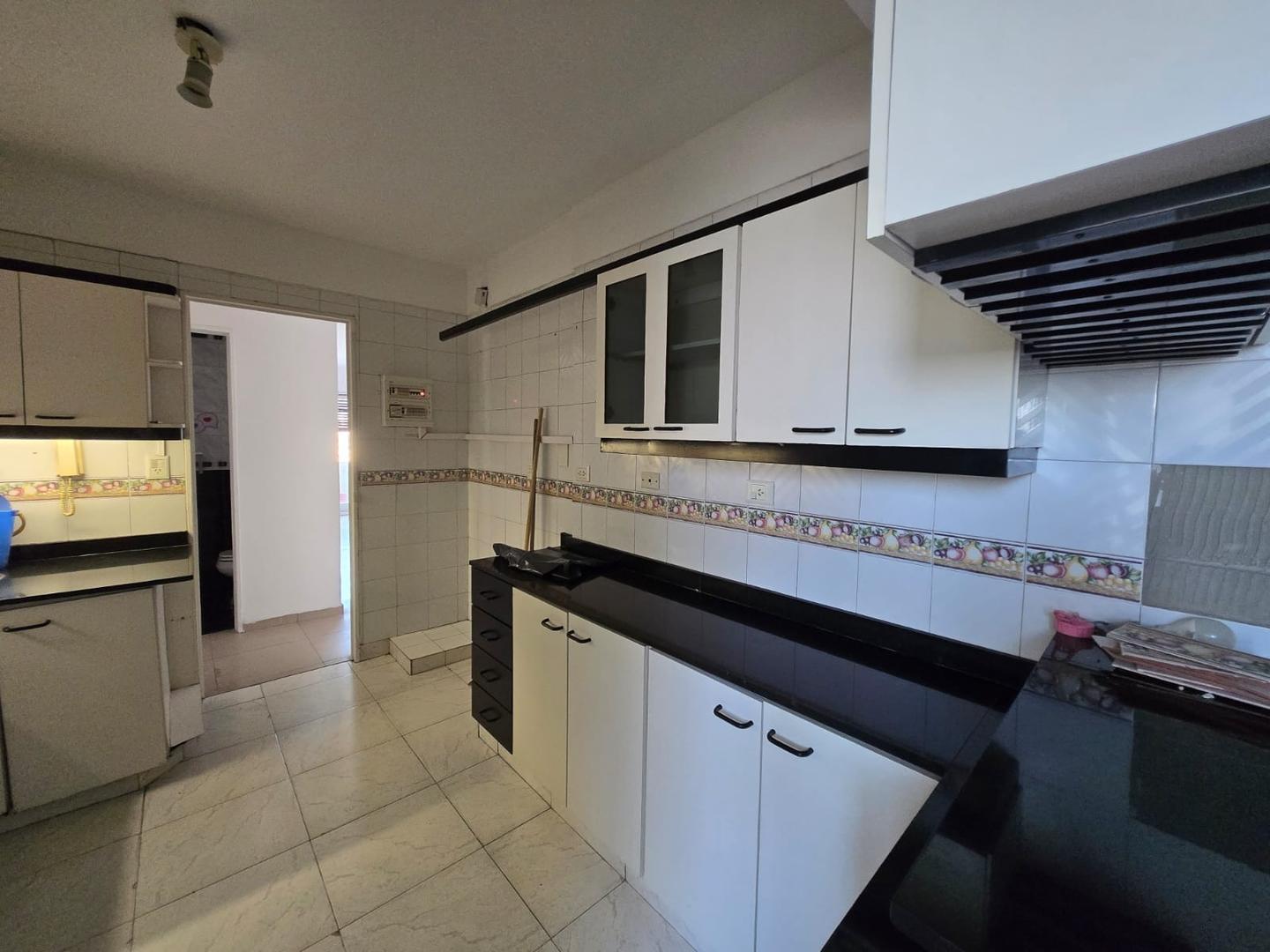 Helguera 300, Piso 5