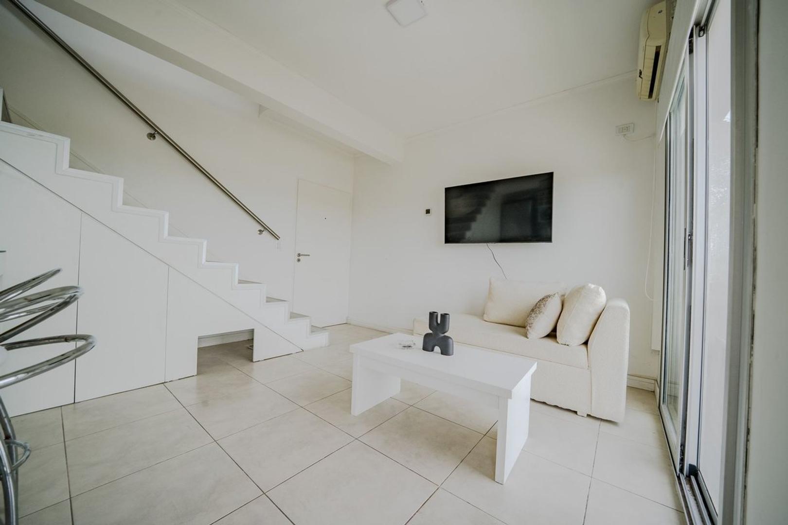 Avenida de los Lagos 3100