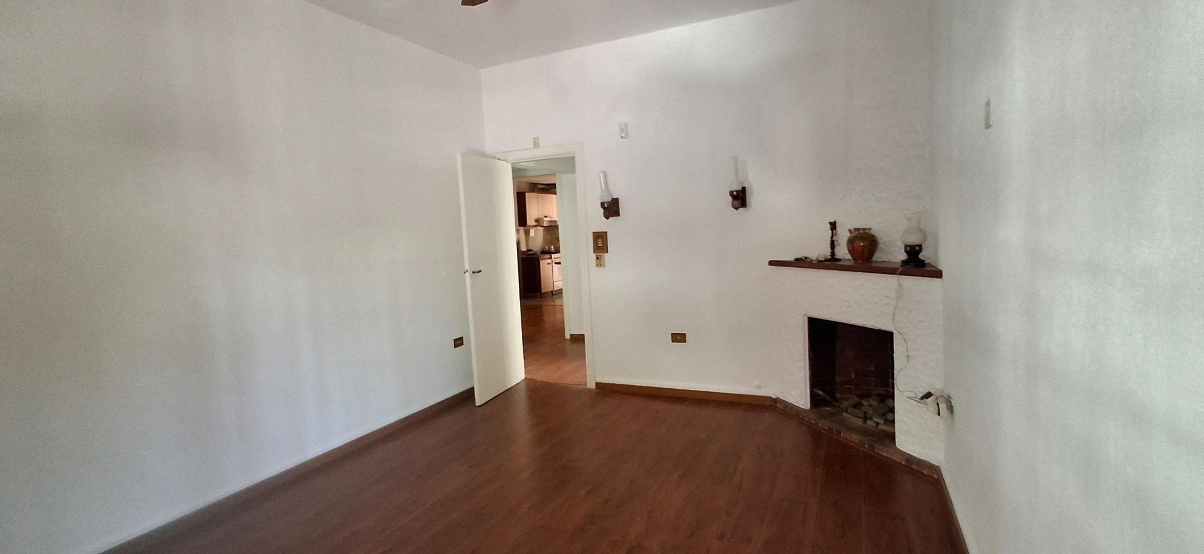 Casa En Venta En Martinez- Rodriguez Peña 1533