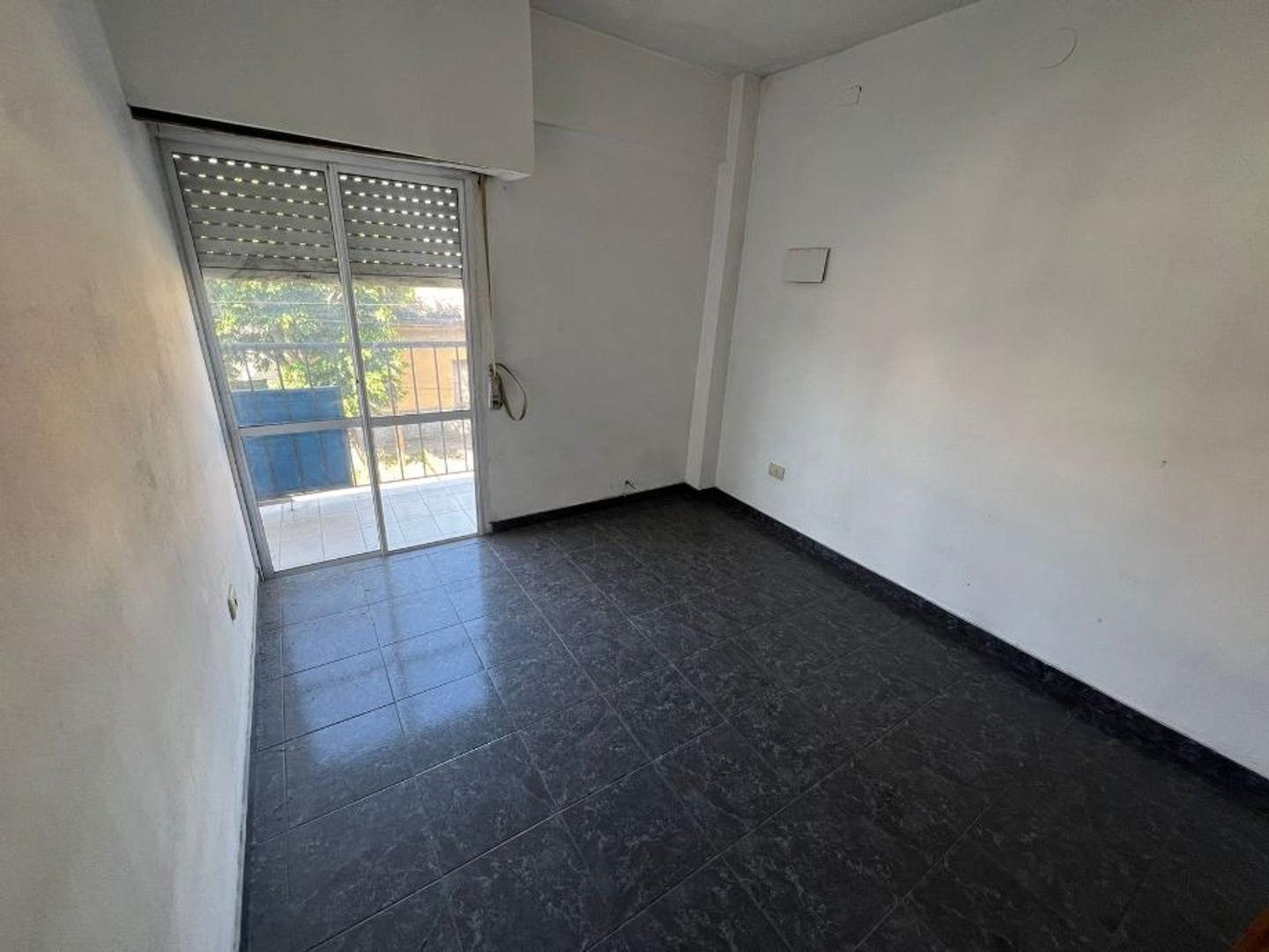 DEPTO EN VENTA 4 AMBIENTES SOLIER 6200 WILDE