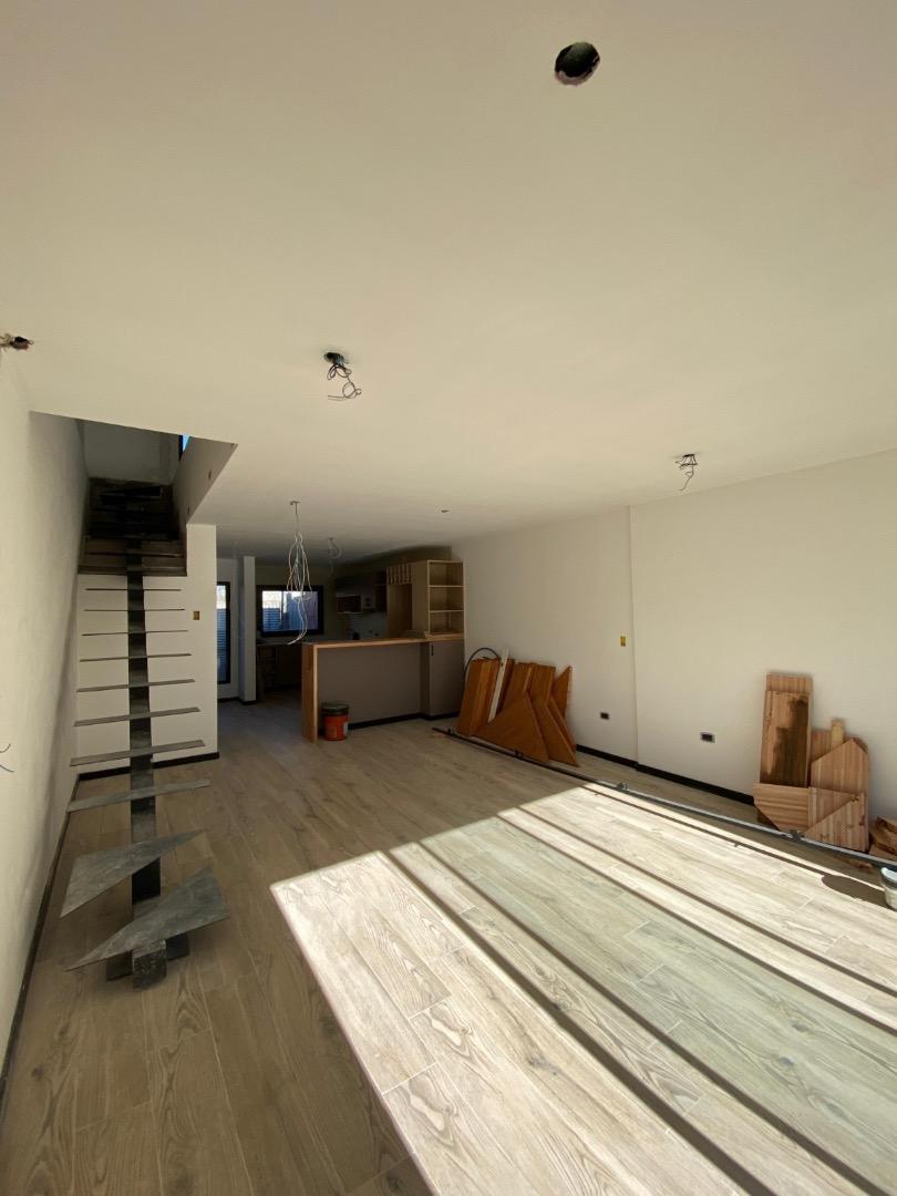 Depto Tipo Casa en Venta de 2 dormitorios