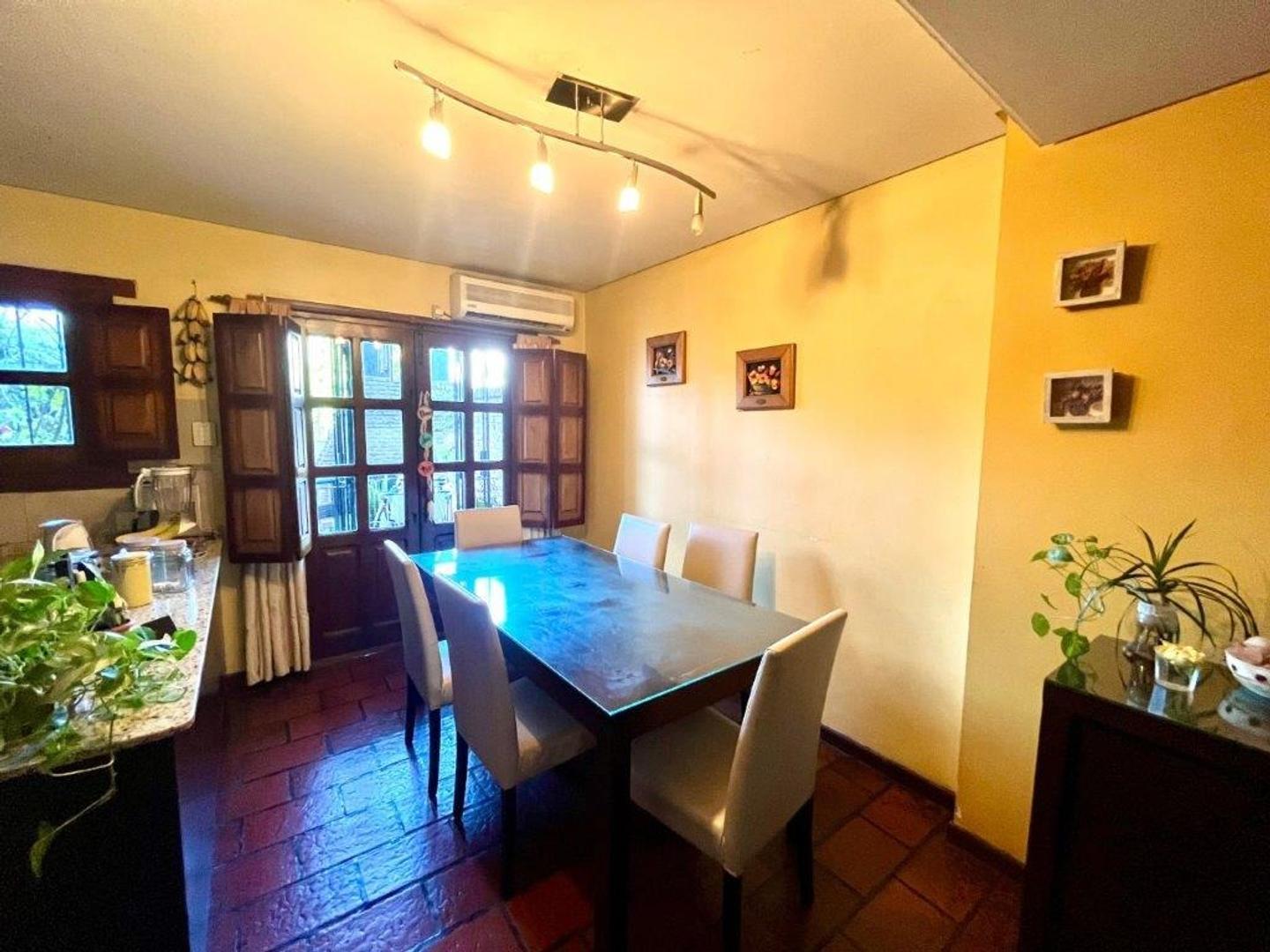 Casa en Venta en Castelar Sur, USD 180.000