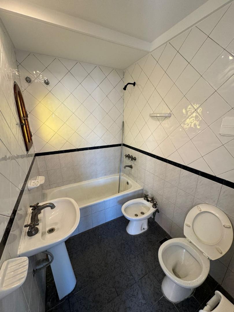 Departamento en Alquiler en Villa Adelina, $ 900.000