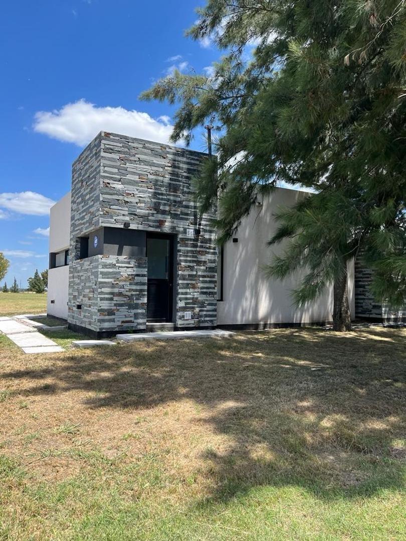 Casa en Venta en La Victoria Polo Country Club, USD 185.000