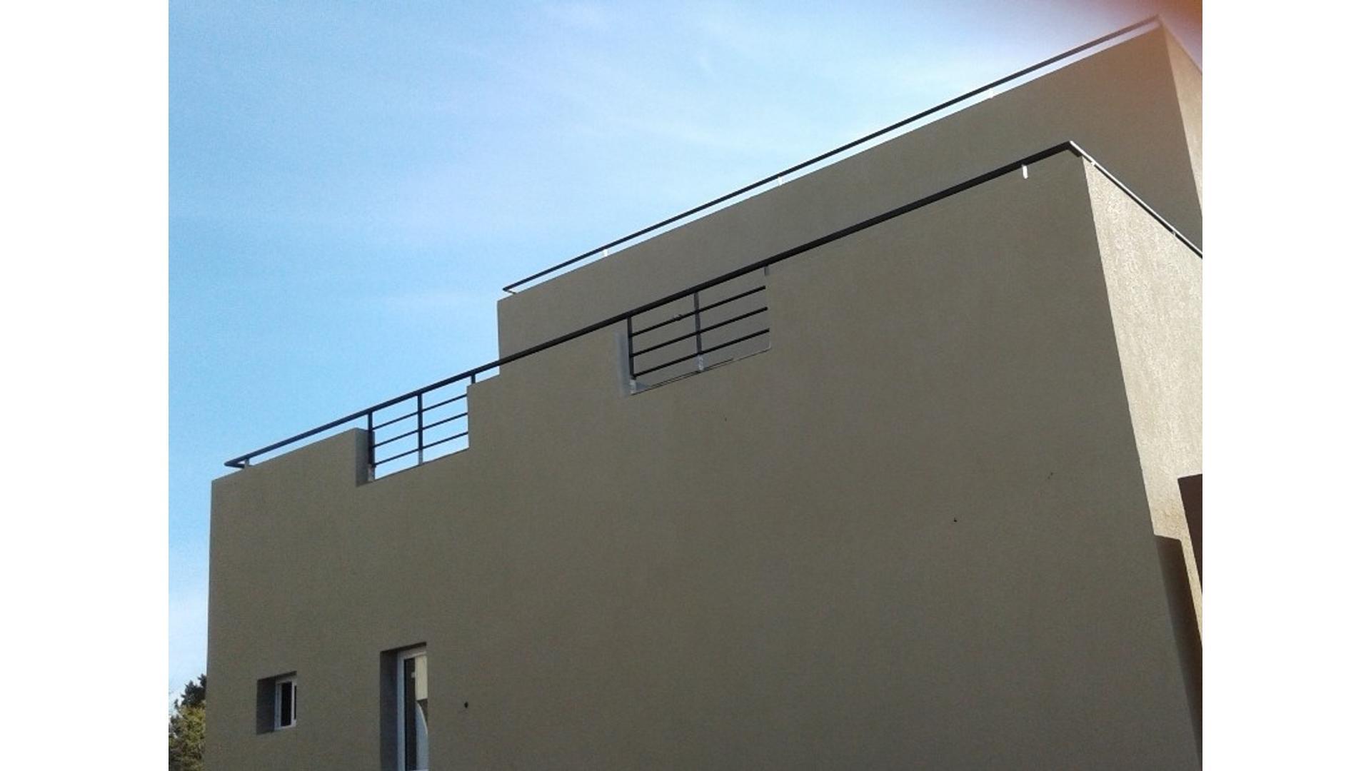 Avenida Mitre Y Trinidad