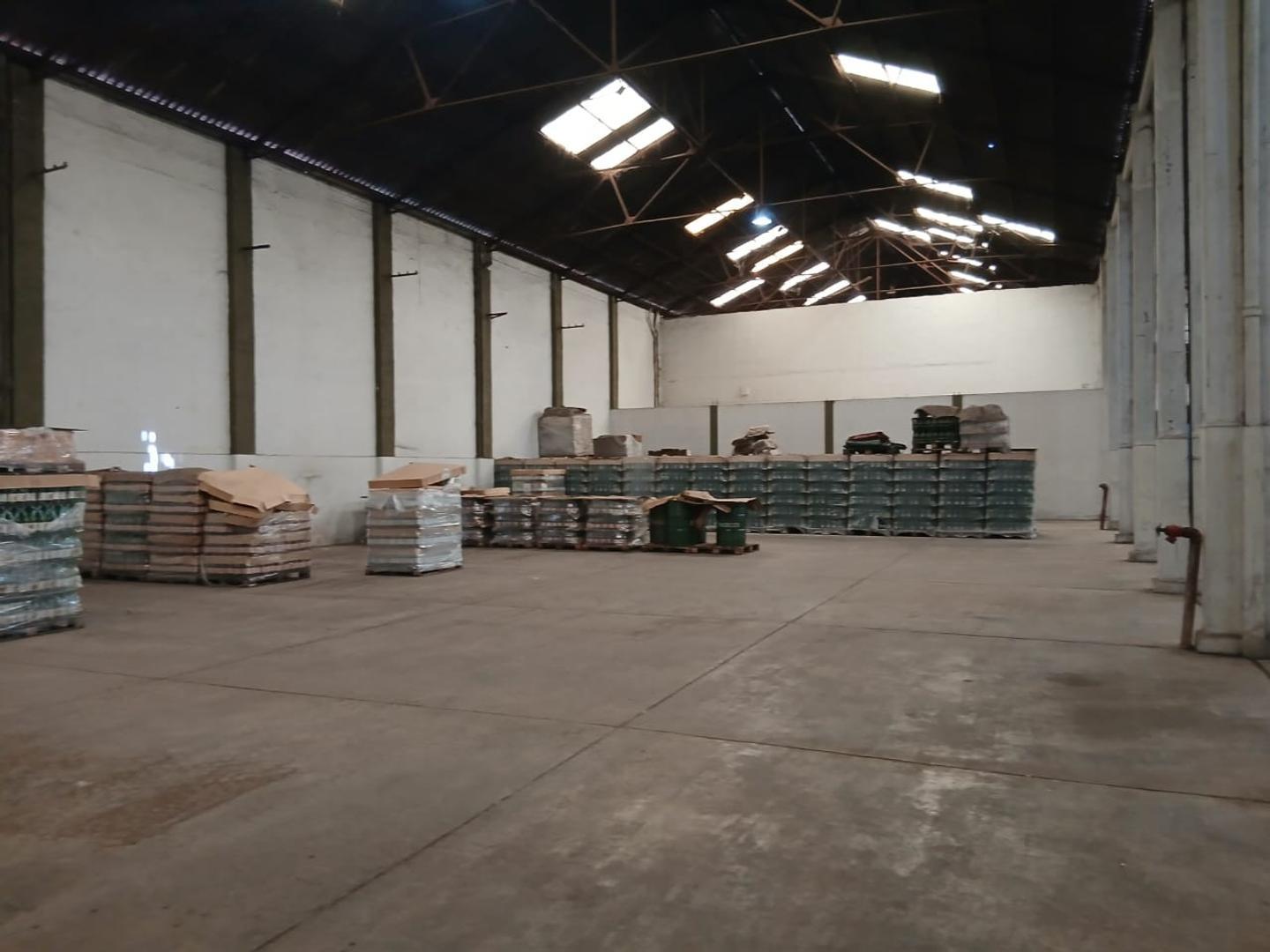 Galpon  E/camion y entre San Lorenzo y Blanco Encalada