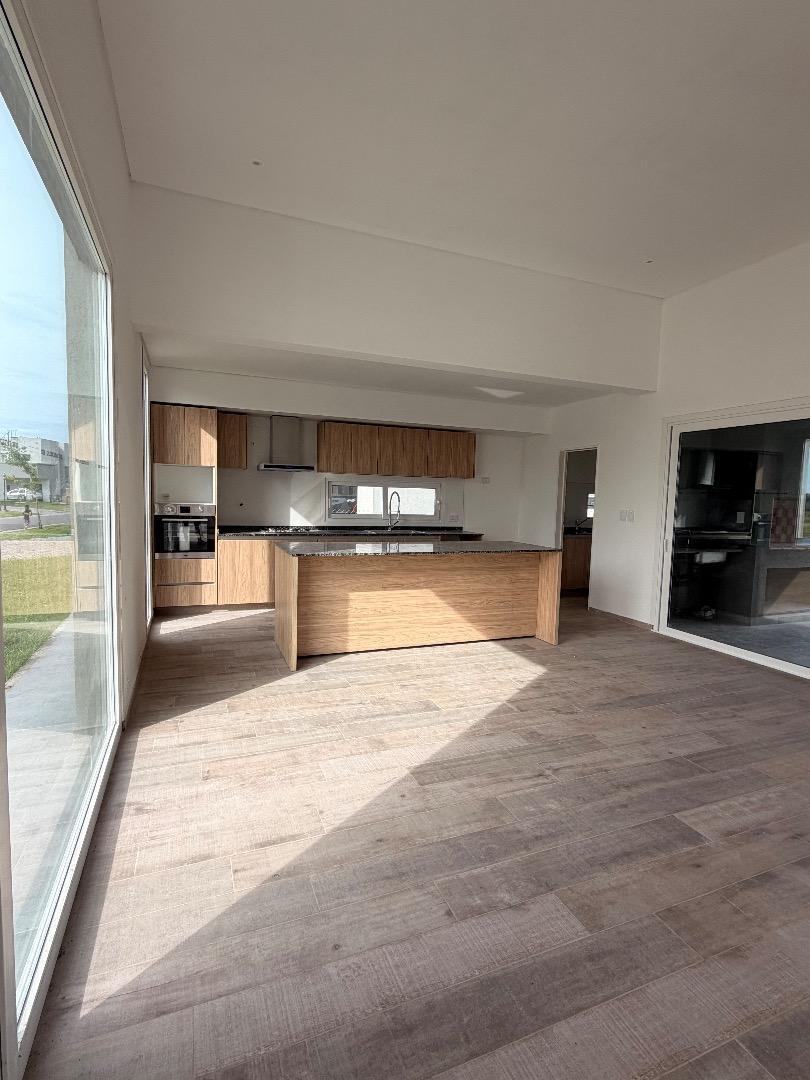 San Simón. El Deslinde 1107