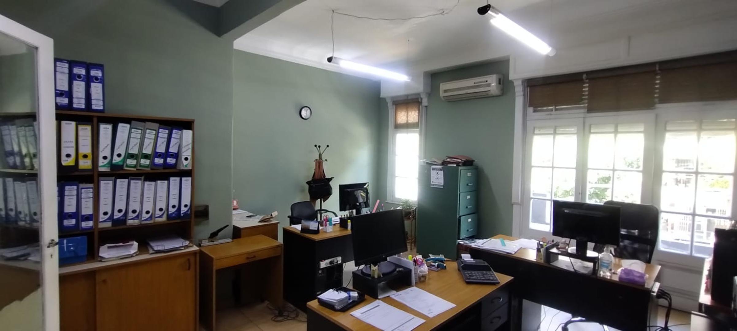 Oficina en Venta al Oeste