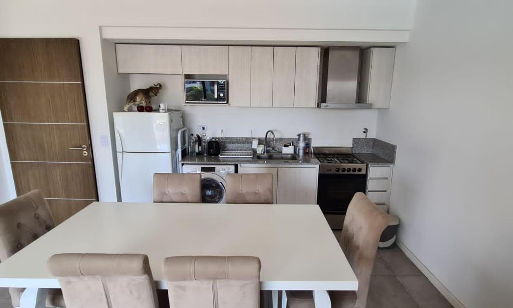 Departamento en Alquiler con 1 cocheras