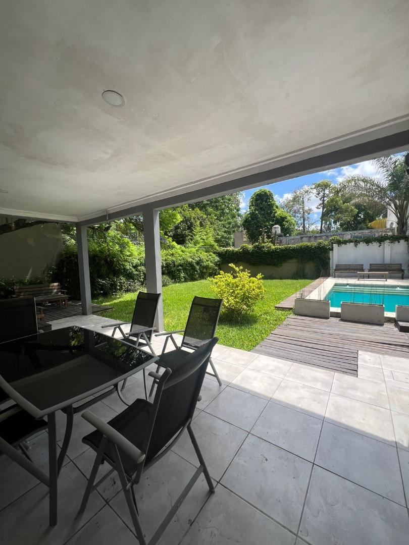 Casa en Venta en Barrio Parque Leloir, USD 240.000