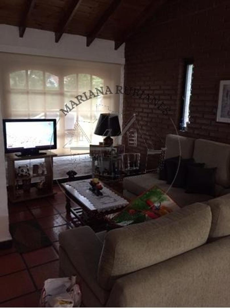 Casa en Venta en Loma Verde, USD 160.000