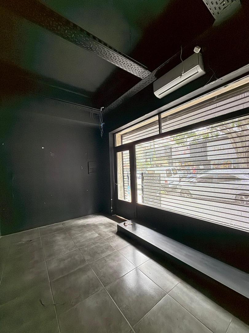 LOCAL EN ALQUILER, LOMITAS