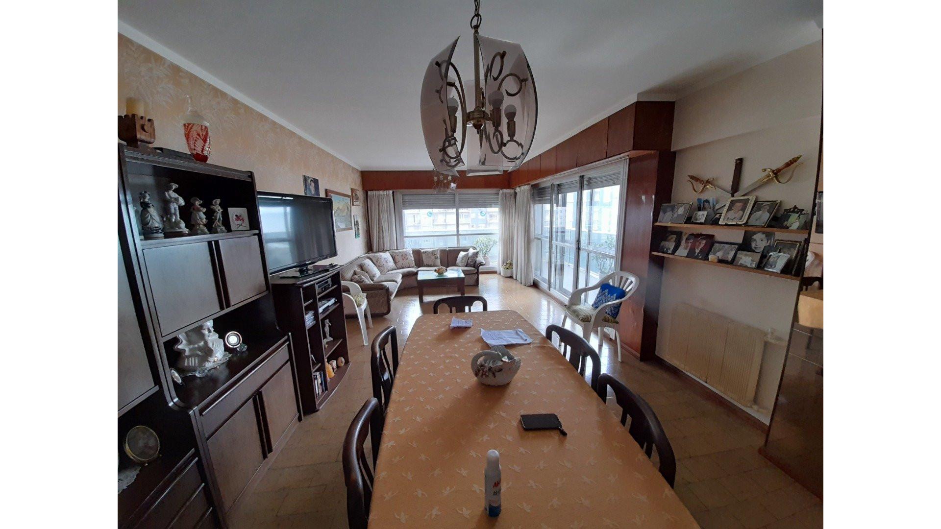 Semipiso 4 ambientes c/depcia de servicio y cochera - Diagon