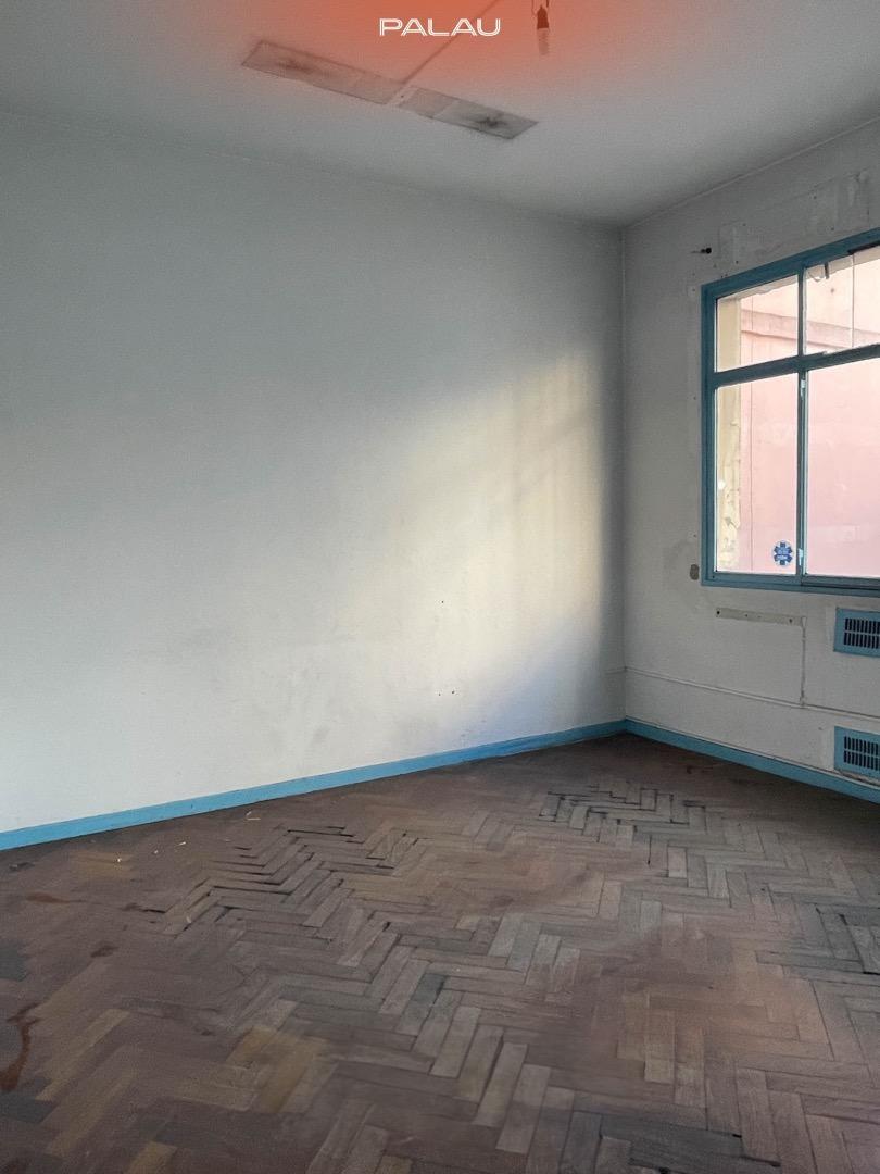 Oficina en Venta al Este