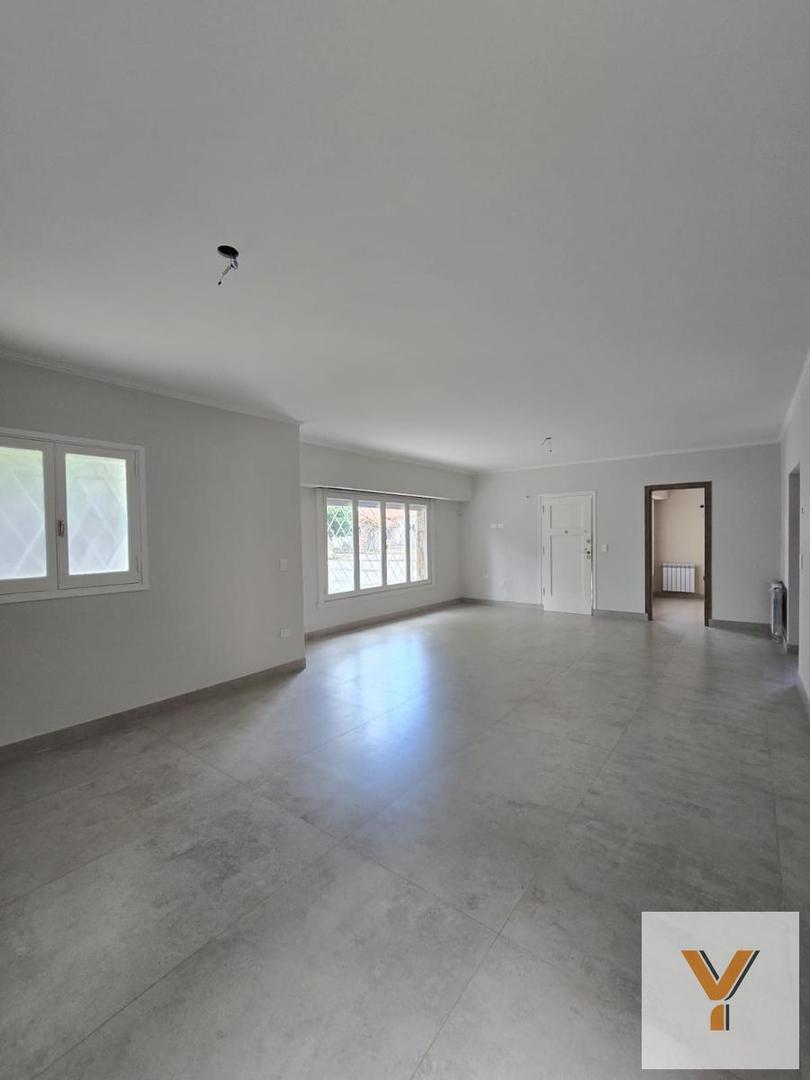 Casa en Venta - 3 Dormitorios 2 Baños - 172mts - Mar Del Plata